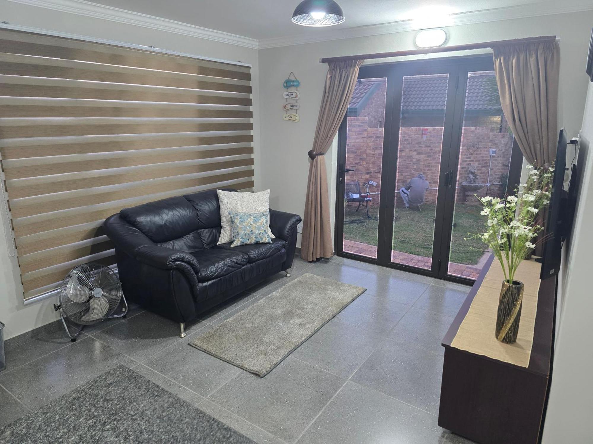 Lavender Villa No Loadshedding Kempton Park Zimmer foto
